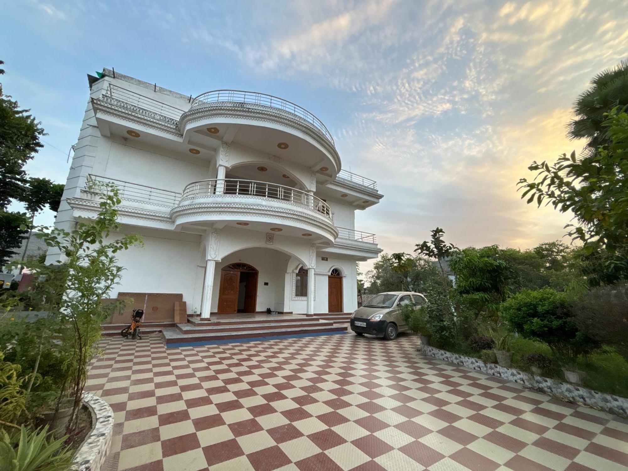 Lagnalaya- Your Next Home Rajgir Exterior photo